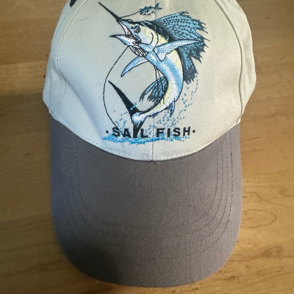 Unk Gray and White Sailfish Cap